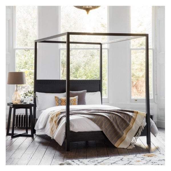 Brinda Boutique 4 Poster Queen Bed-abc