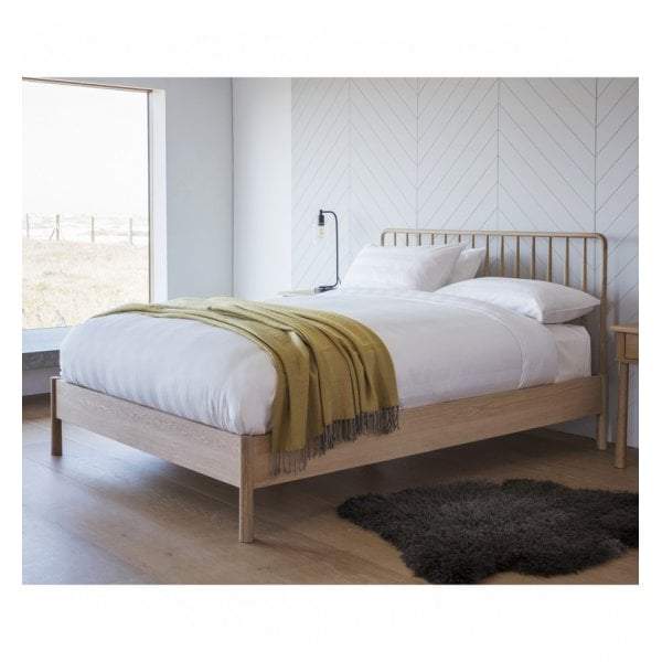 Walter Spindle Queen Bed-abc