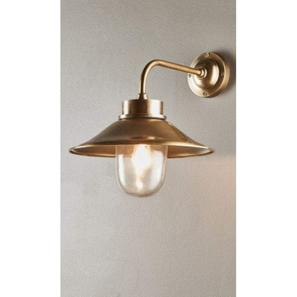 Sandhurst Wall Lamp in Antique Brass-abc