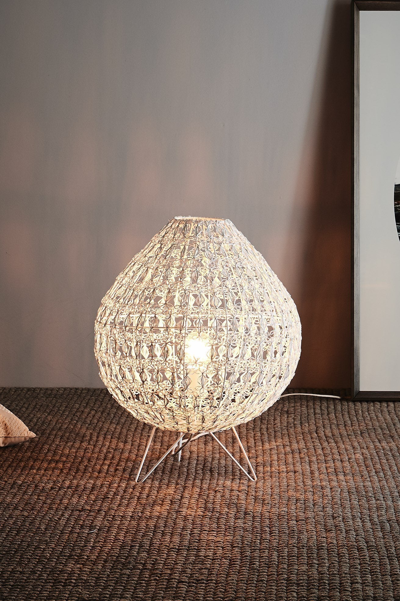 Cocoon Table Large - White - Wire Weave Oval Table Lamp-abc