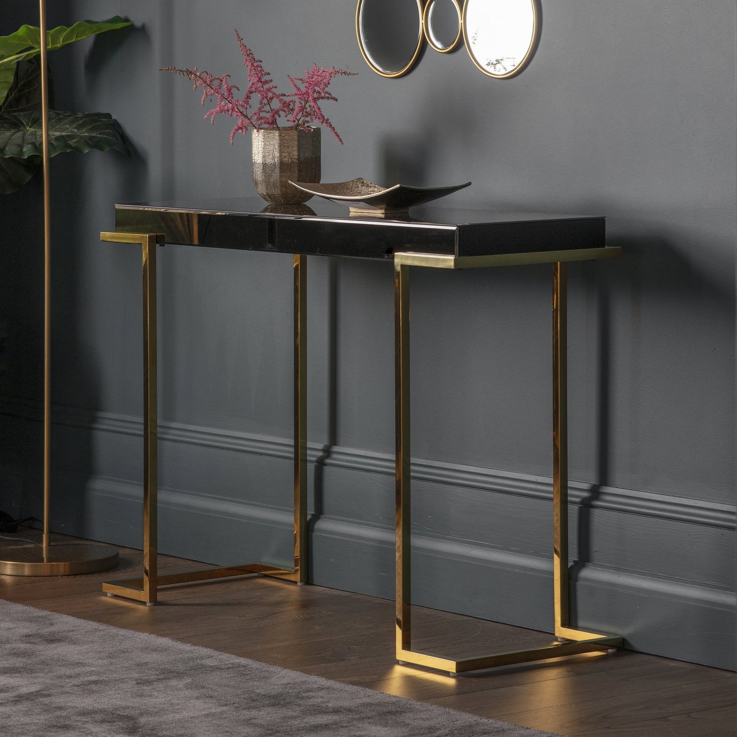 Duisburg Black Mirrored Console-abc
