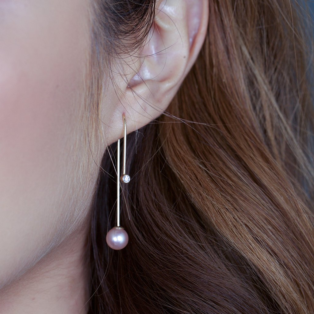 VERITTI PEARL HOOK EARRING-abc