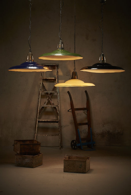 Zetland Large - Old White - Enamelled Iron Dish Pendant Light-abc