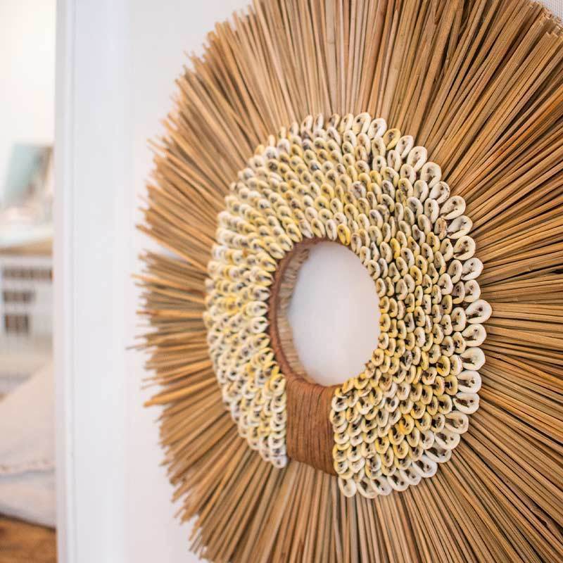 Shell Ring Coffee and Wood Sticks on White 55 x 55cm-abc