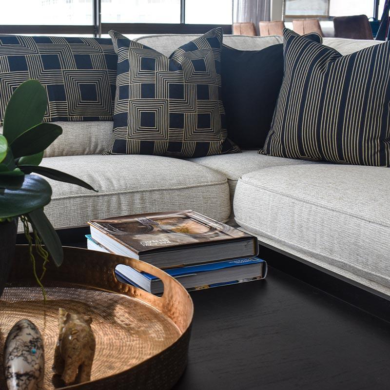 Parasquare Black Lounge Cushion-abc