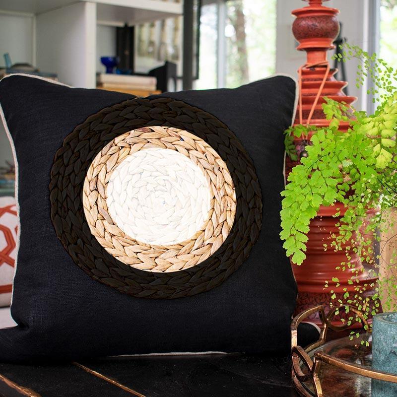 Place Mat Inner Circle on Black Linen Lounge Cushion 55 x 55 cm-abc