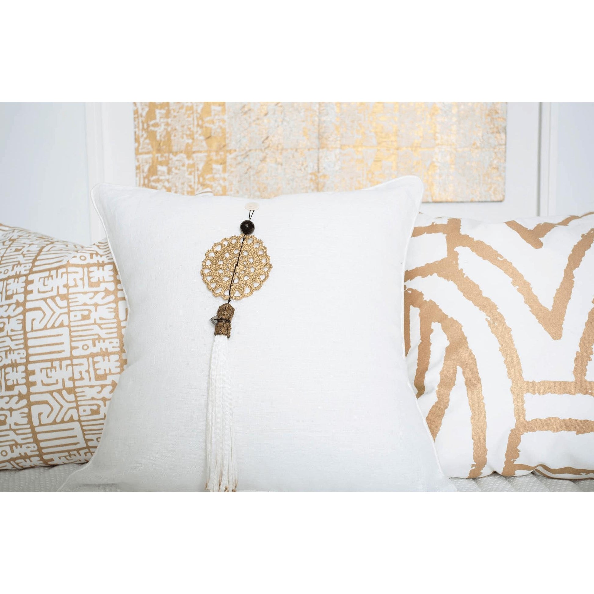 Tassel White Lounge 55 x 55 cm-abc