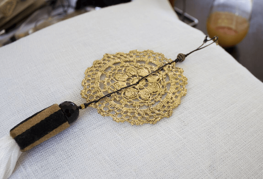 Tassel White Lounge 55 x 55 cm-abc