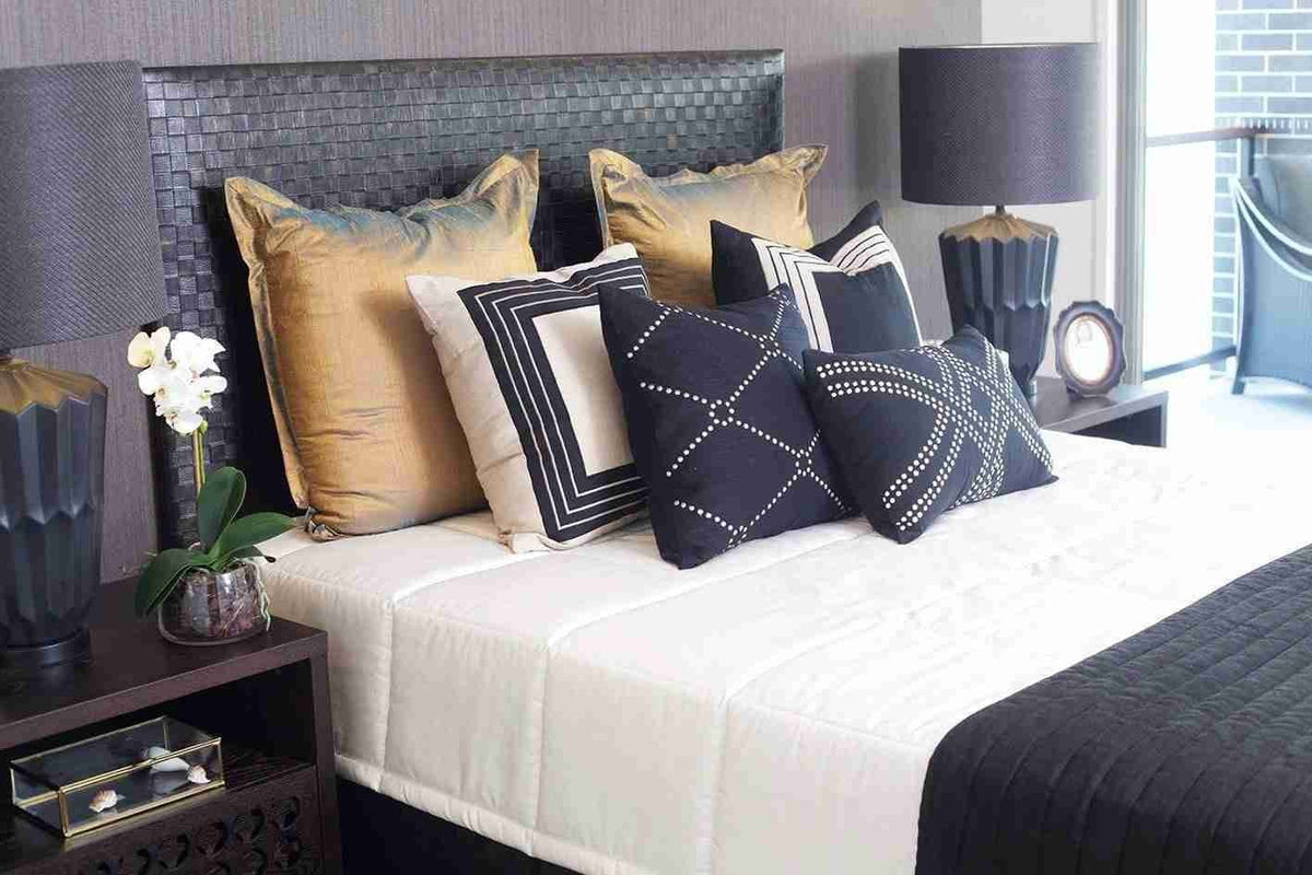 Dot Polar Black Lumber Cushion 35 x 53 cm-abc