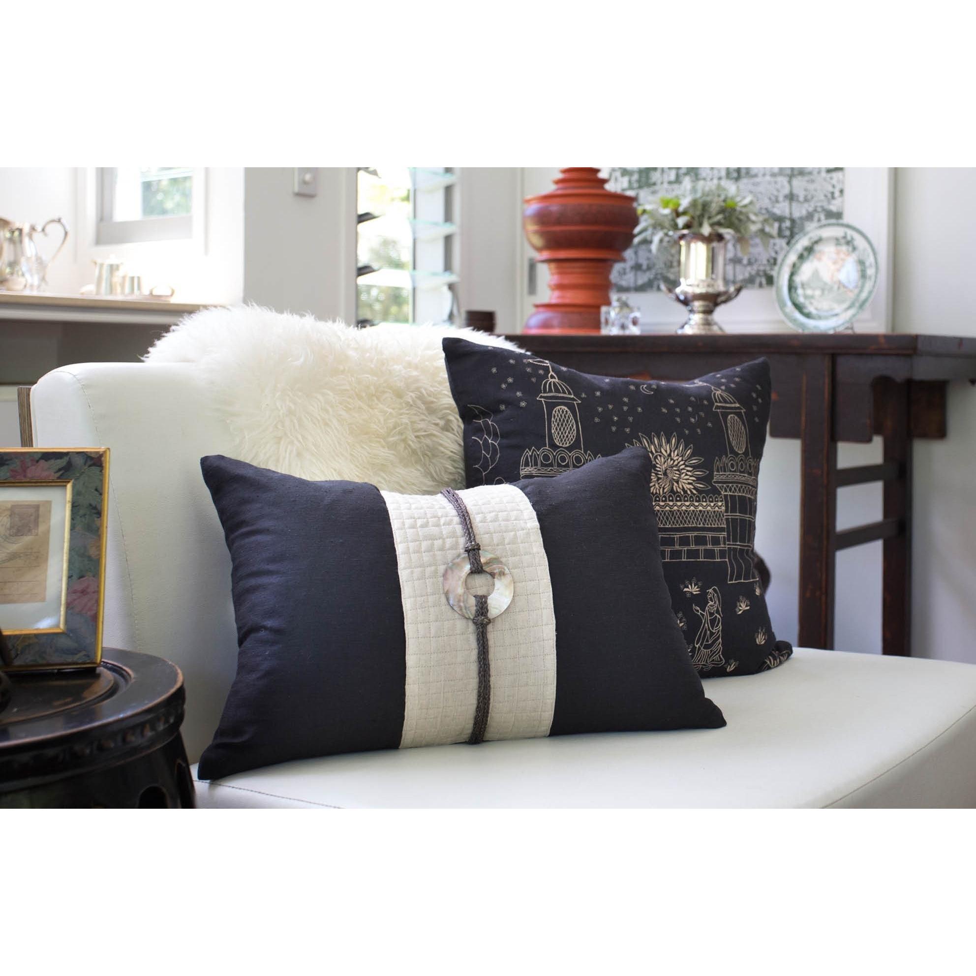 Shell Sash Linen Black Lumber Cushion 35 x 53 cm-abc