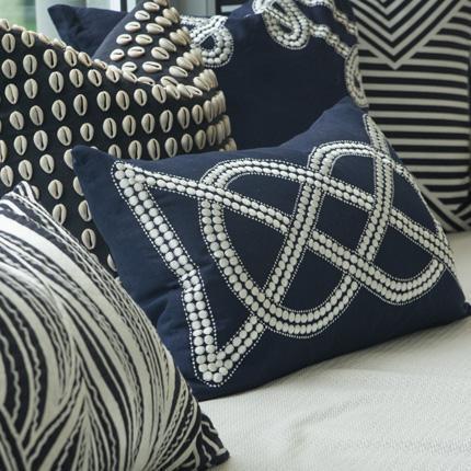 Dot Chain Knot Navy Lumber Cushion 35x53cm-abc