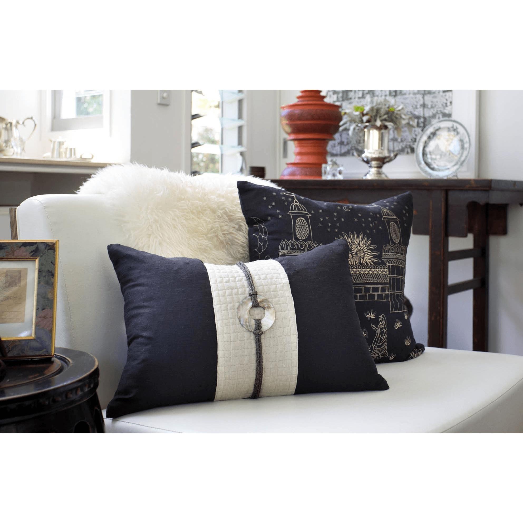 Shell Sash Linen Navy Lumber Cushion 35 x 53 cm-abc
