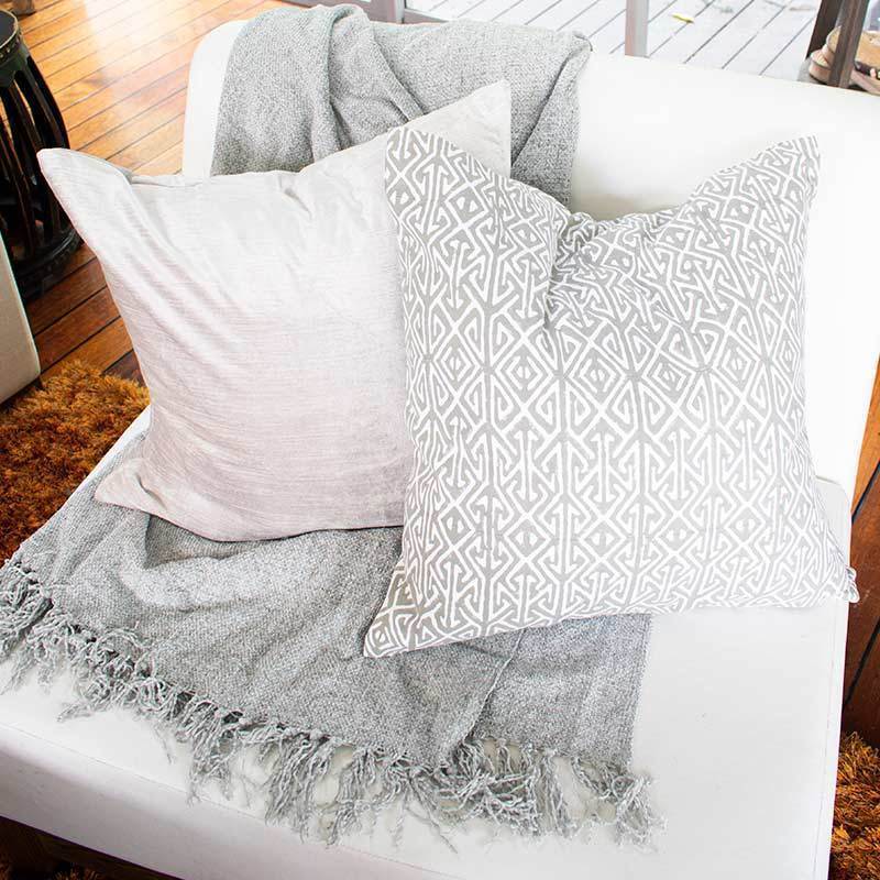 Chenille Frost Throw - 150 x 200cm-abc