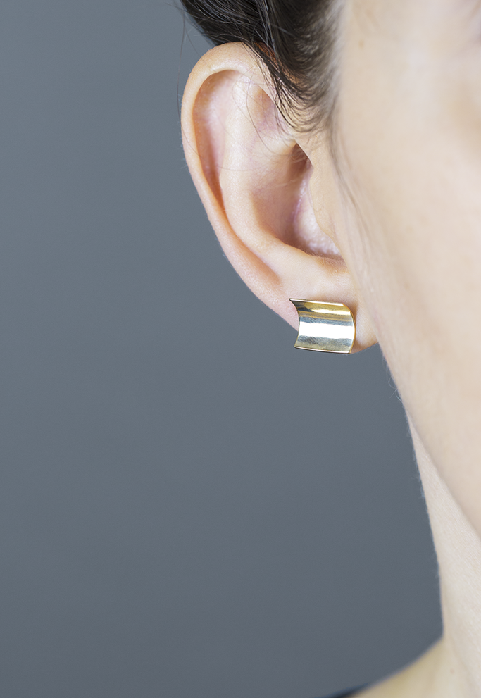 LARGE SERRA STUDS-abc